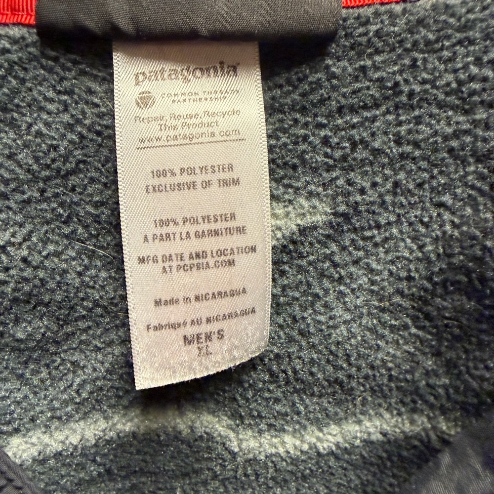 Patagonia Men's Black,  Gray, and White, Snap T Pullover!! - Picture 3 of 3